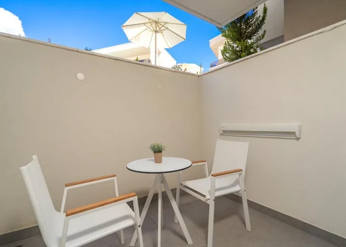 Appartement Mirablue Luxury Residences (adults Only)