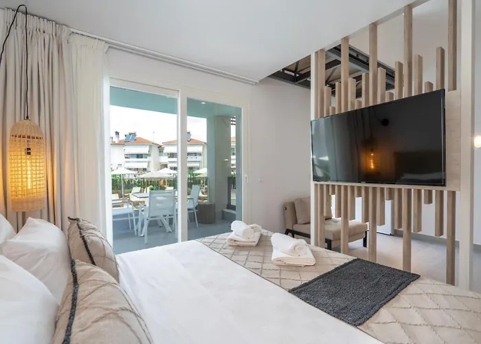 Mirablue Luxury Residences (adults Only) *