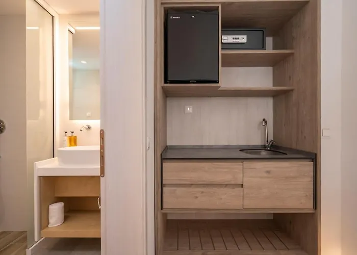 Mirablue Luxury Residences (adults Only) *