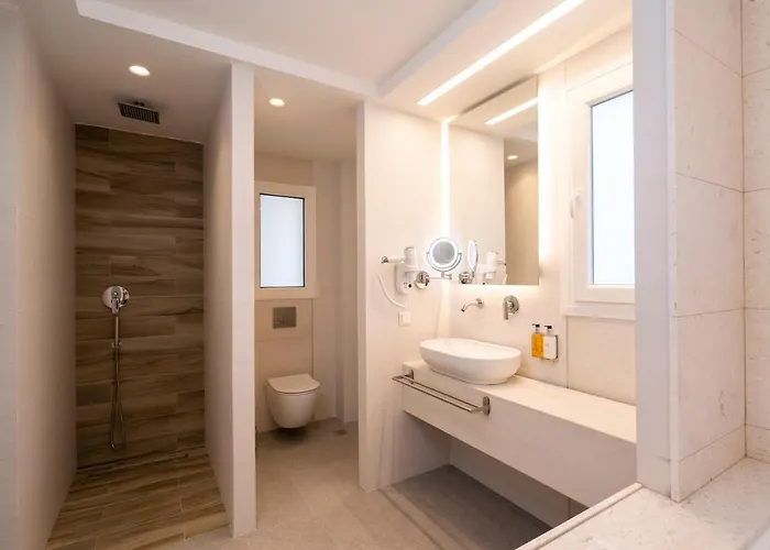 Lägenhet Mirablue Luxury Residences (adults Only) Pefkochori