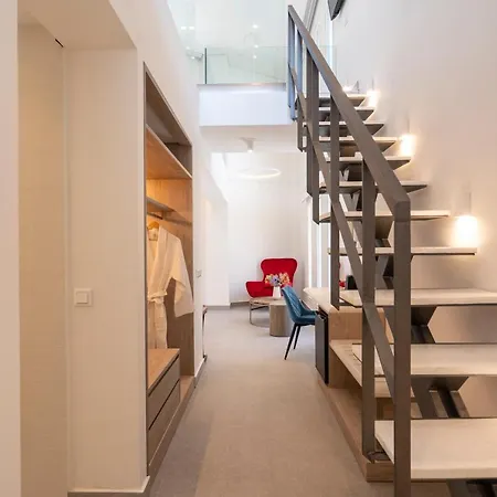 Mirablue Luxury Residences (adults Only) 아파트 *