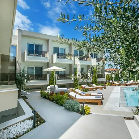 아파트 Mirablue Luxury Residences (adults Only) *