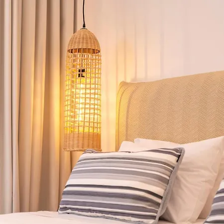 아파트 Mirablue Luxury Residences (adults Only)